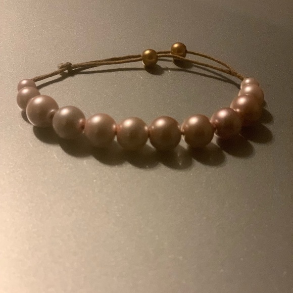 Imitation Pearl Bracelet - Picture 2 of 3
